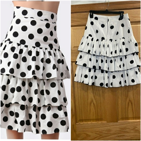 Vero Moda Dresses & Skirts - Vero Moda Polka Dot skirt